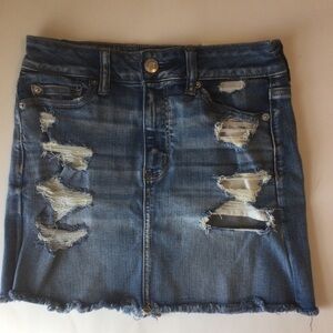 American Eagle NWT Outfitters Distressed High Rise Mini  Blue Denim Skirt Size 4